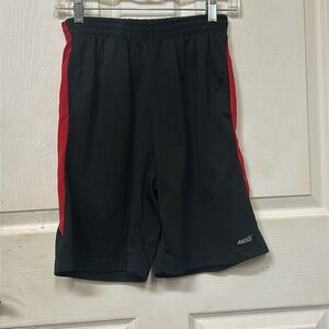 Avia Men’s Red and Black Athletic Shorts S